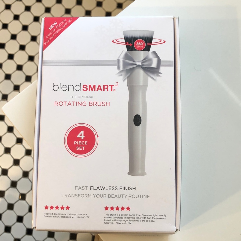 Blendsmart Rotating Makeup and Skincare Brush